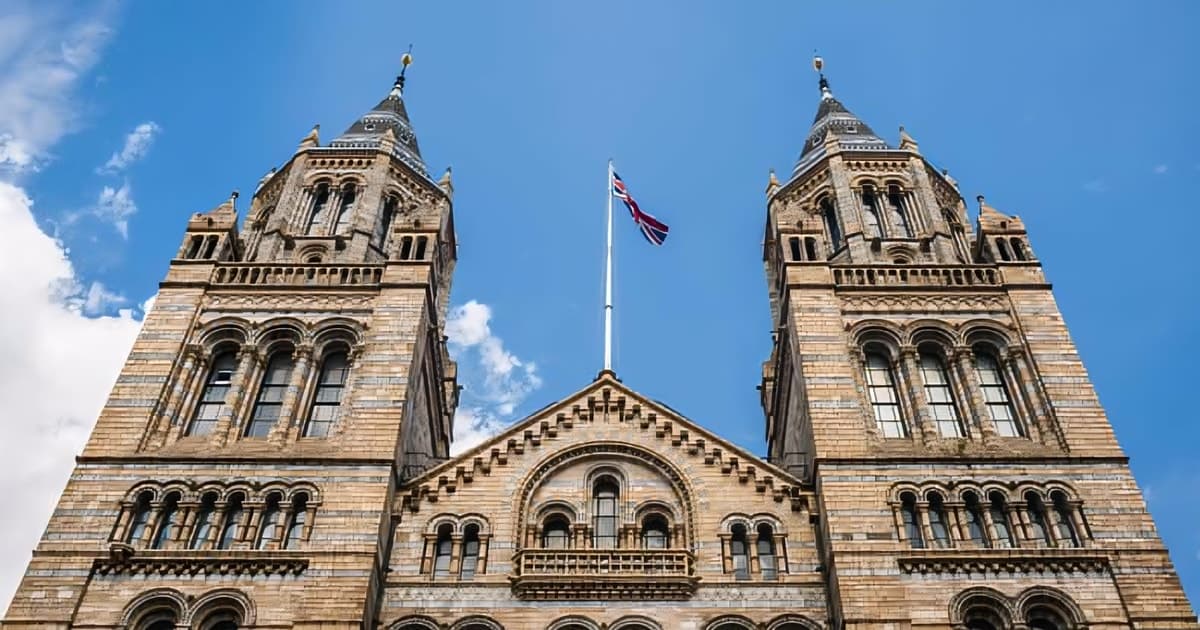 London: Natural History Museum Guided Tour With Fast Entry