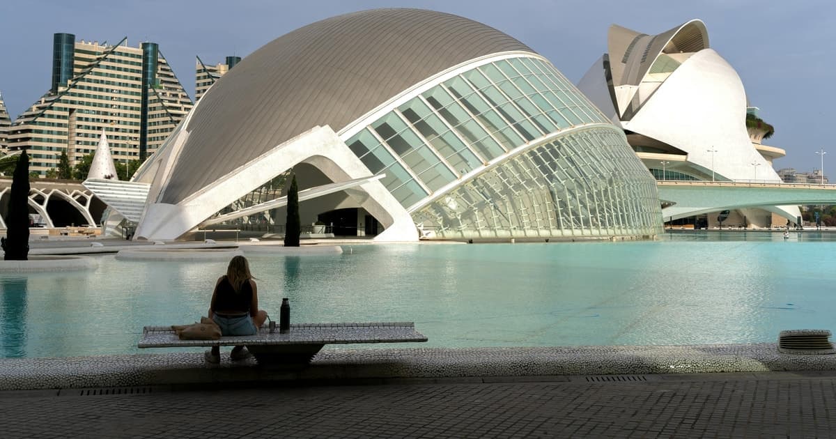 Tour en bicicleta eléctrica por Valencia: experiencia autoguiada de medio día