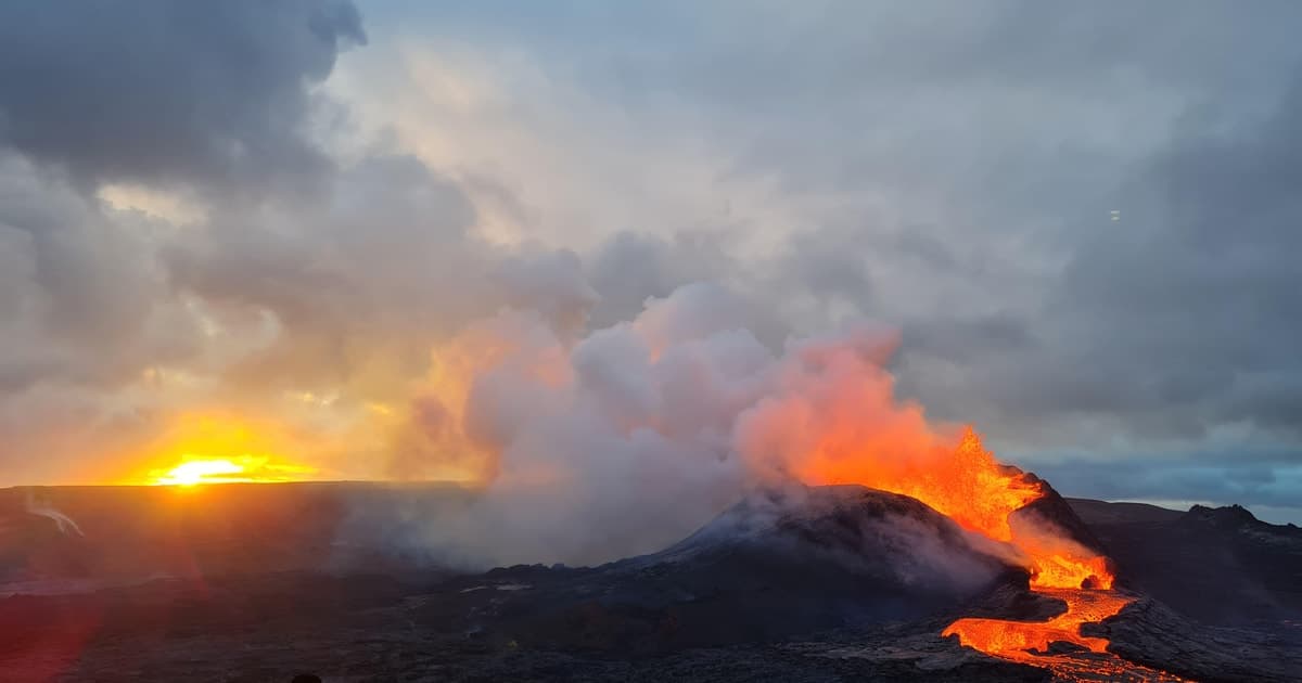 From Reykjavík: Fagradalsfjall Volcano Hike with Geologist