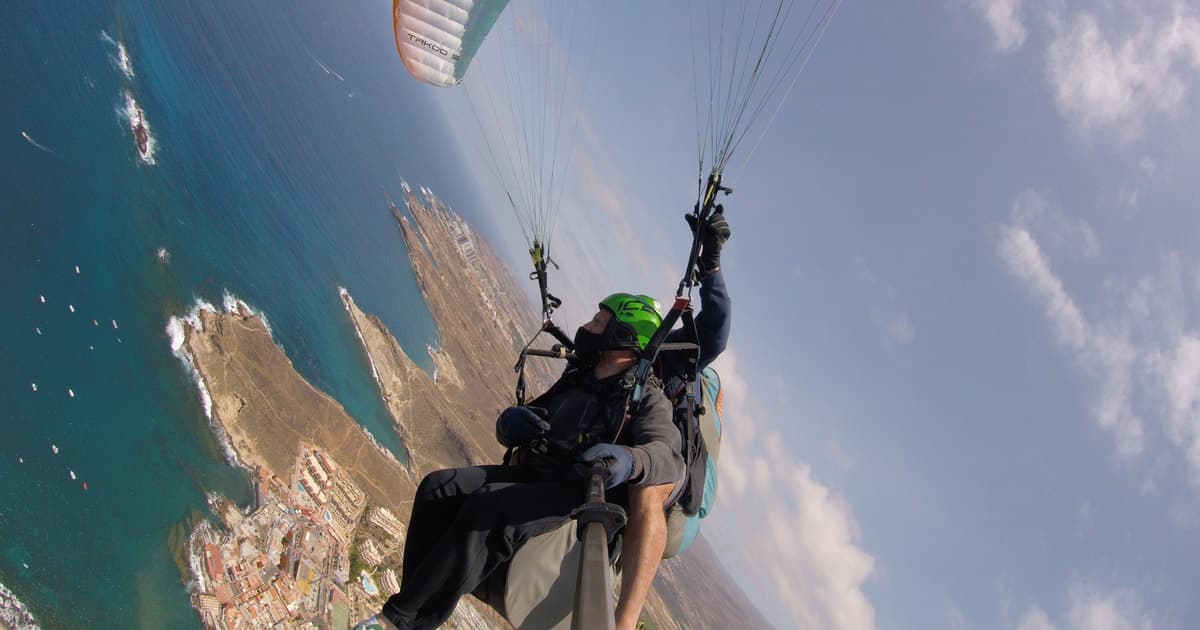 Santa Cruz de Tenerife: Vuelo en Parapente Acrobático