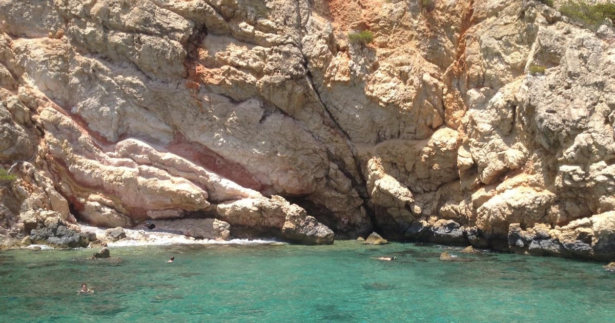 Mallorca: tour en barco por la isla de Dragonera con parada para nadar