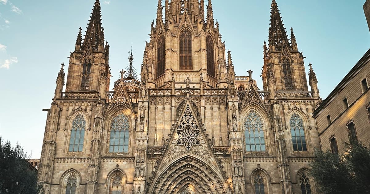 Barcelona: tour guiado por la catedral de Barcelona con tickets