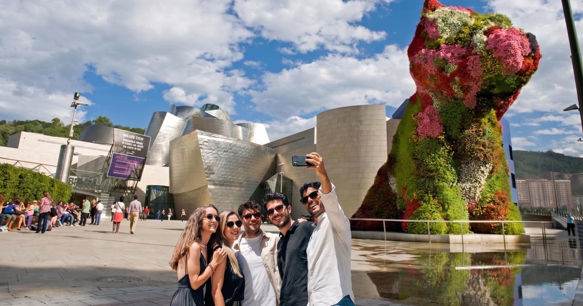 Bilbao: tour por el casco antiguo, Museo Guggenheim y paseo en barco por el río