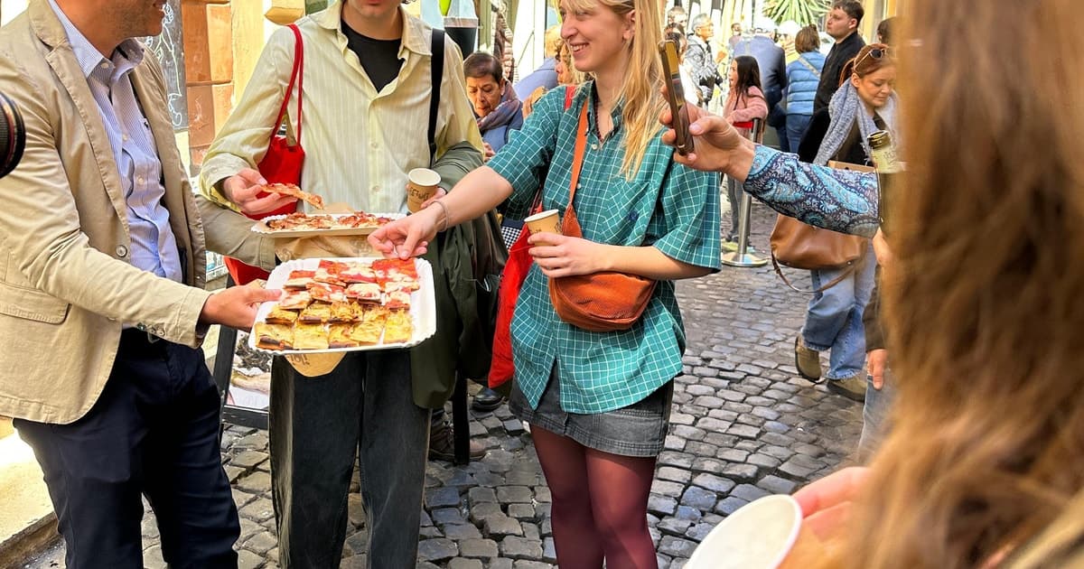 Rome: Sit-Down Gourmet Food Tour and City Center Sightseeing