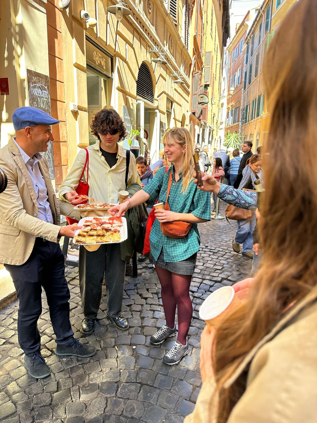 Rome: Sit-Down Gourmet Food Tour and City Center Sightseeing