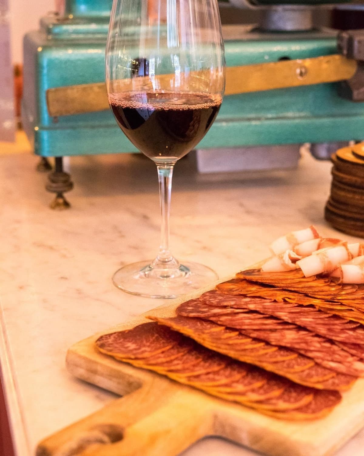 Madrid: cata de vino español con vistas al parque del Oeste
