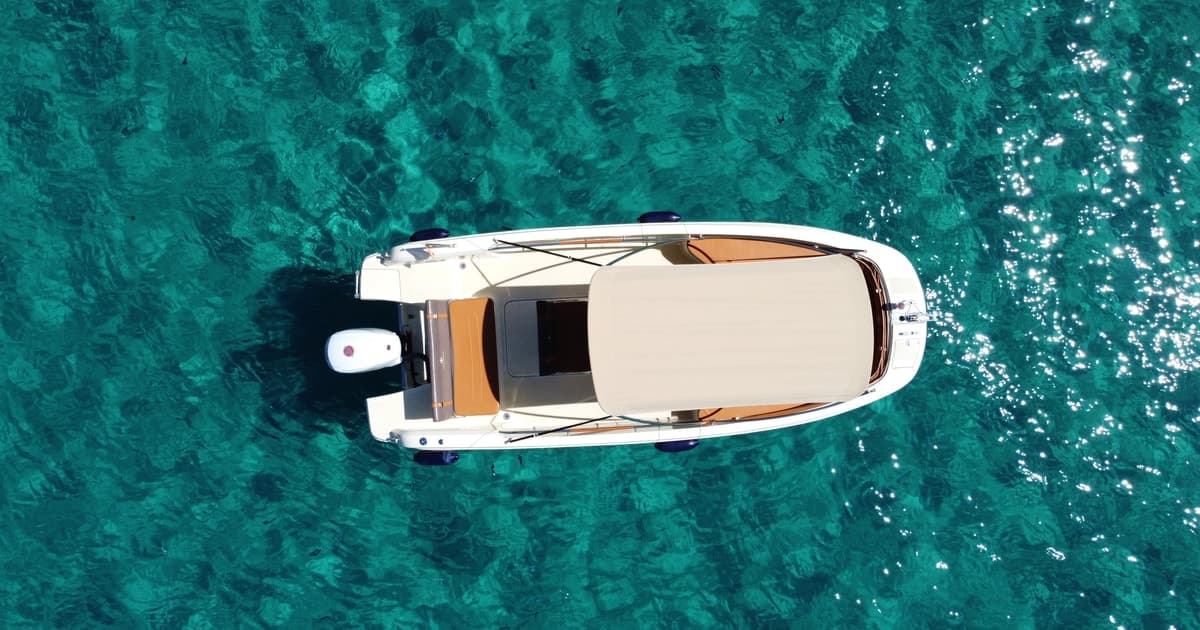 Mallorca: Private Boat Tour with Captain, Snorkeling, Paddleboard & Coves