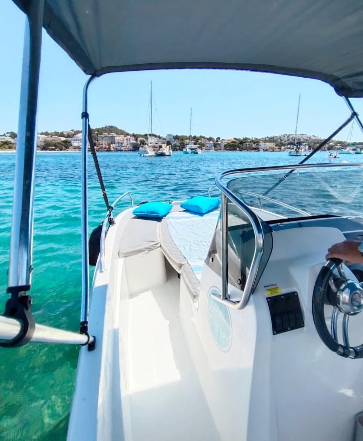 Santa Ponsa: Alquiler de barcos sin licencia - Capitán Jack 2
