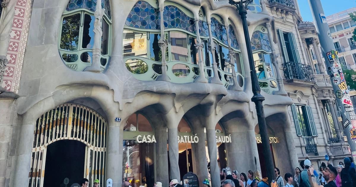 Tour for Cruise Passengers: The Best of Barcelona on Foot