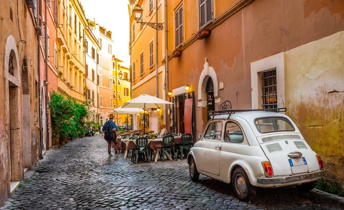 Rome: Villa Farnesina and Trastevere Private Tour