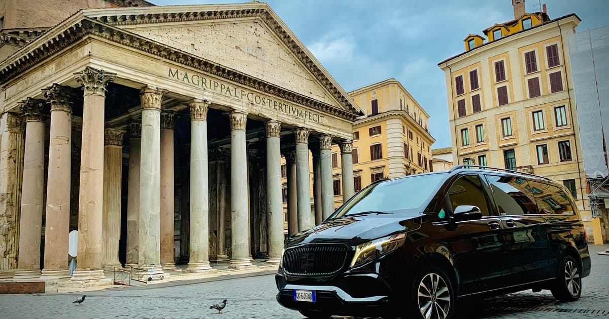 Private taxi from airport Fiumicino to Rome city center
