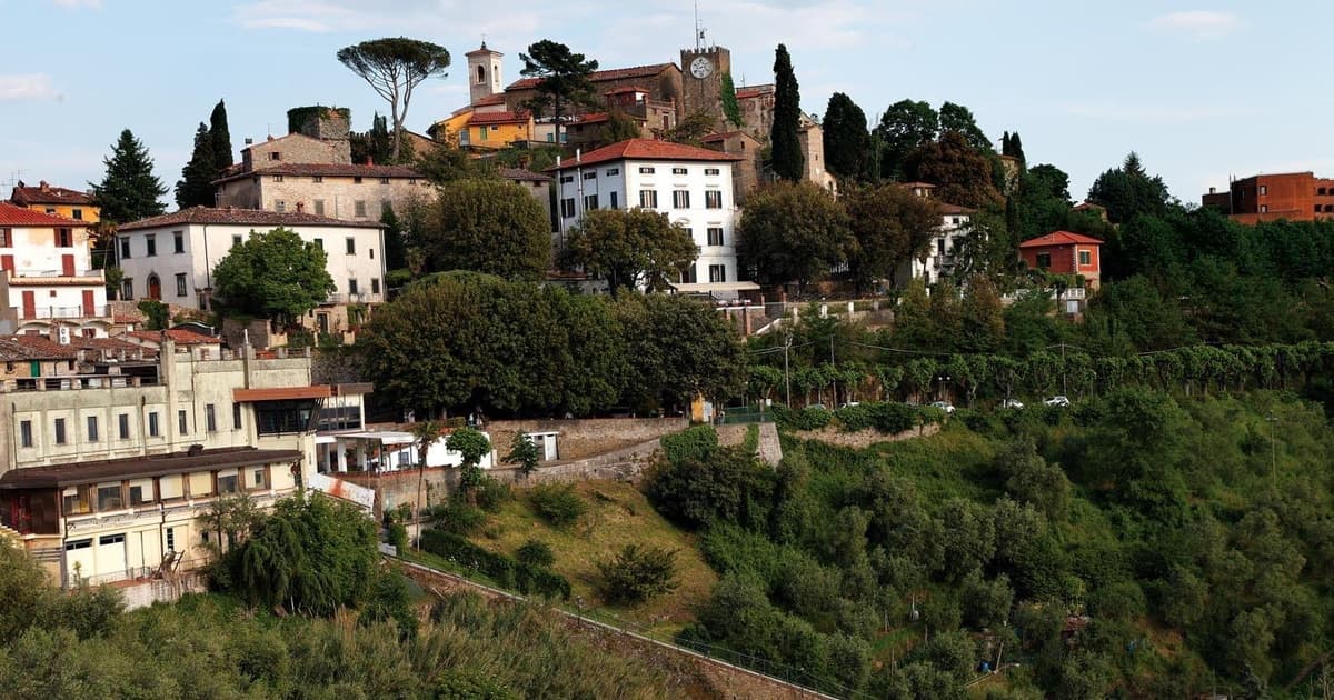 From Florence: Medieval Village & Leonardo DaVinci Tour