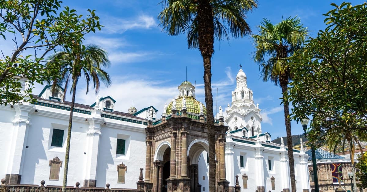 Tour privado de la Catedral Metropolitana de Quito con tickets de entrada