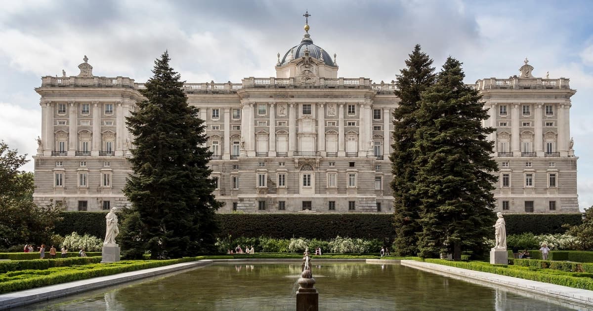 Madrid: Palacio Real tour guiado con entrada