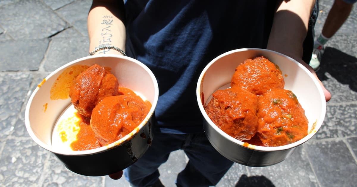 Tour a pie por Nápoles y tour gastronómico de comida callejera