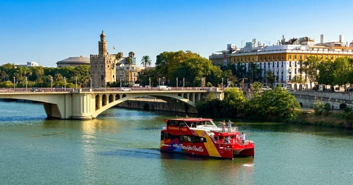 City Sightseeing Sevilla: crucero de 1 hora por el río Guadalquivir