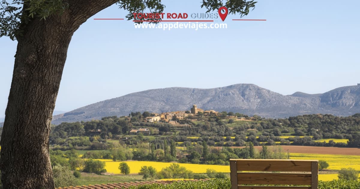 Barcelona: Besalú, Figueres, and Girona Day Trip with Lunch