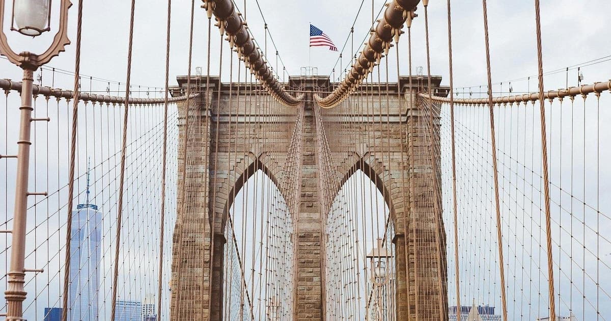 Brooklyn Bridge & Dumbo Neighborhood Walking Tour