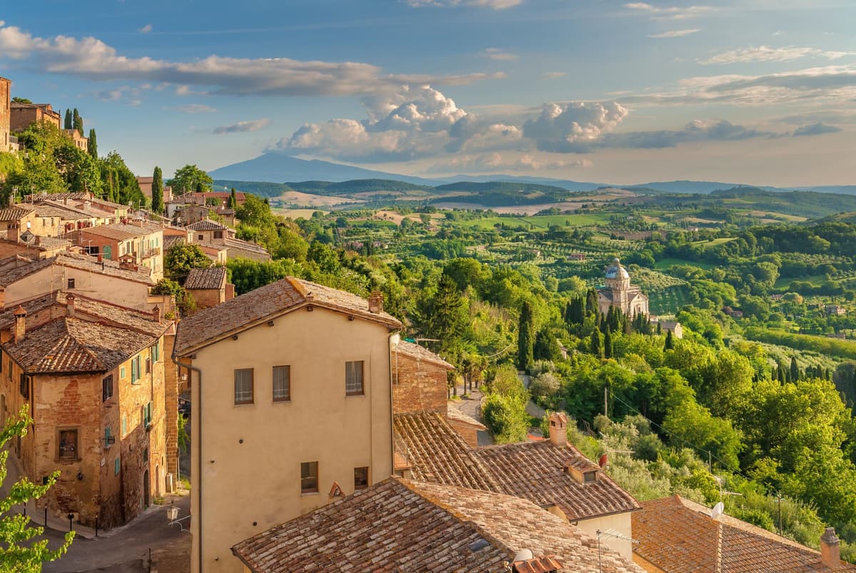 From Rome: Tuscany, Montepulciano Tour with Wine & Lunch