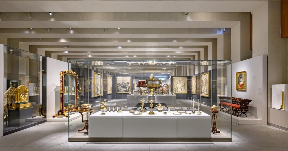 Royal Palace + Royal Collections Gallery Guided Tour