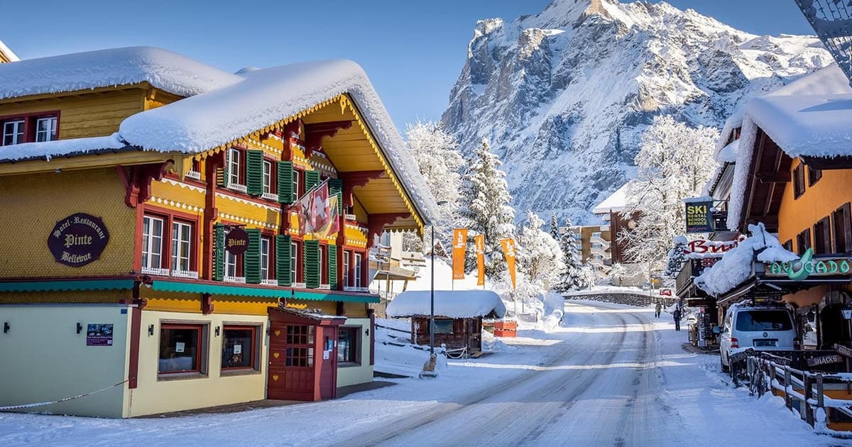 Hop-on Hop-off Zurich-Interlaken-Grindelwald-Lauterbrunnen
