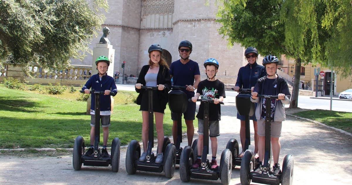 Tour panorámico en grupo por Valencia en Segway