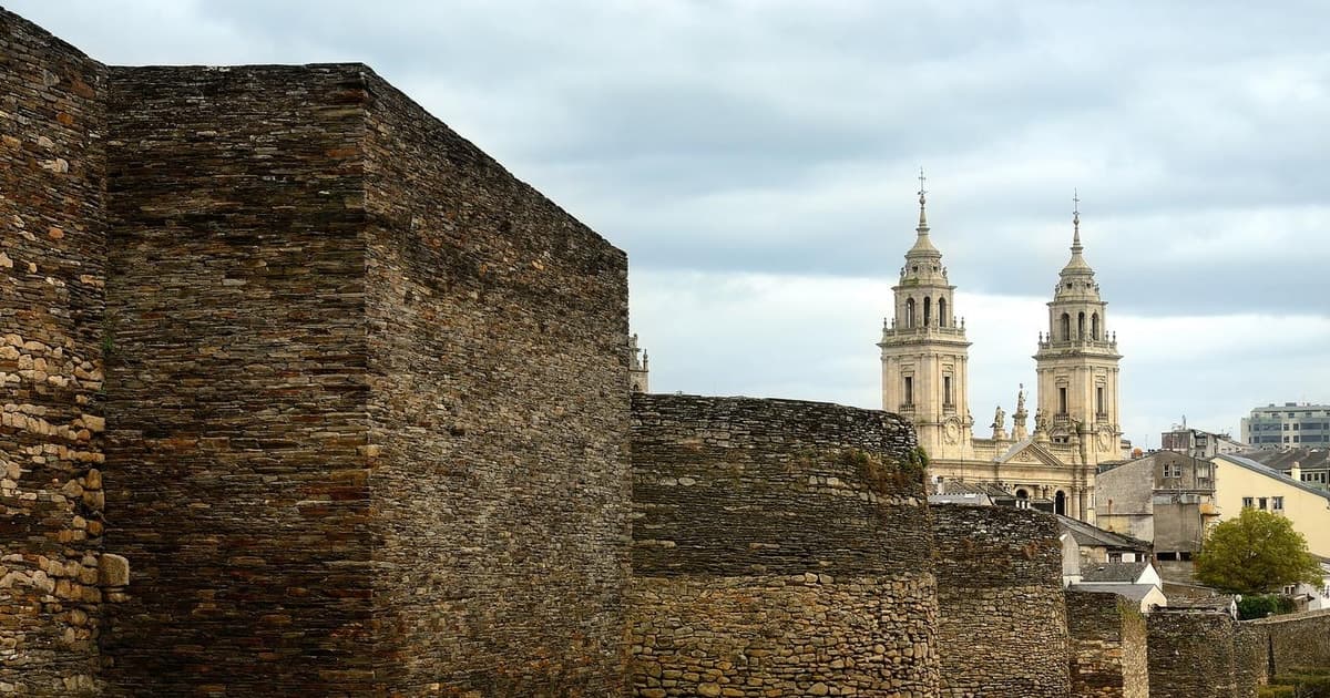LUGO: VISITA GUIADA A LUGO, INCLUYE ENTRADAS A LA CATEDRAL Y A LA DOMUS