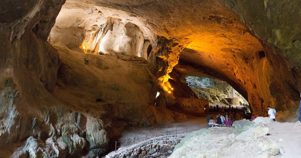 Tour por el valle de Baztán y las cuevas de Zugarramurdi
