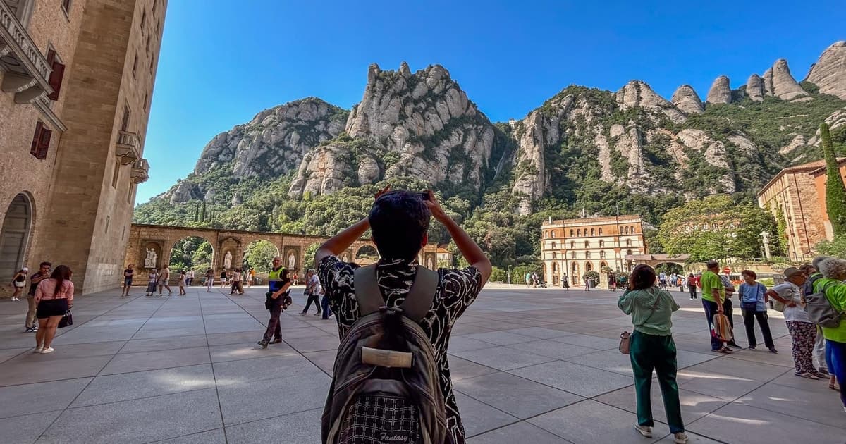 Barcelona: Montserrat, Virgen Negra, tren cremallera y licores