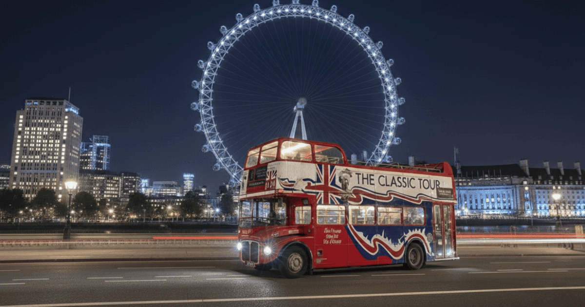 London: Vintage Open-Top Bus Night Tour with Live Guide