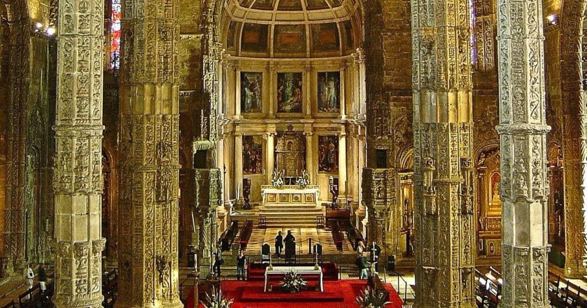 Lisbon: Visit Jerónimos Monastery and take a Sunset Cruise