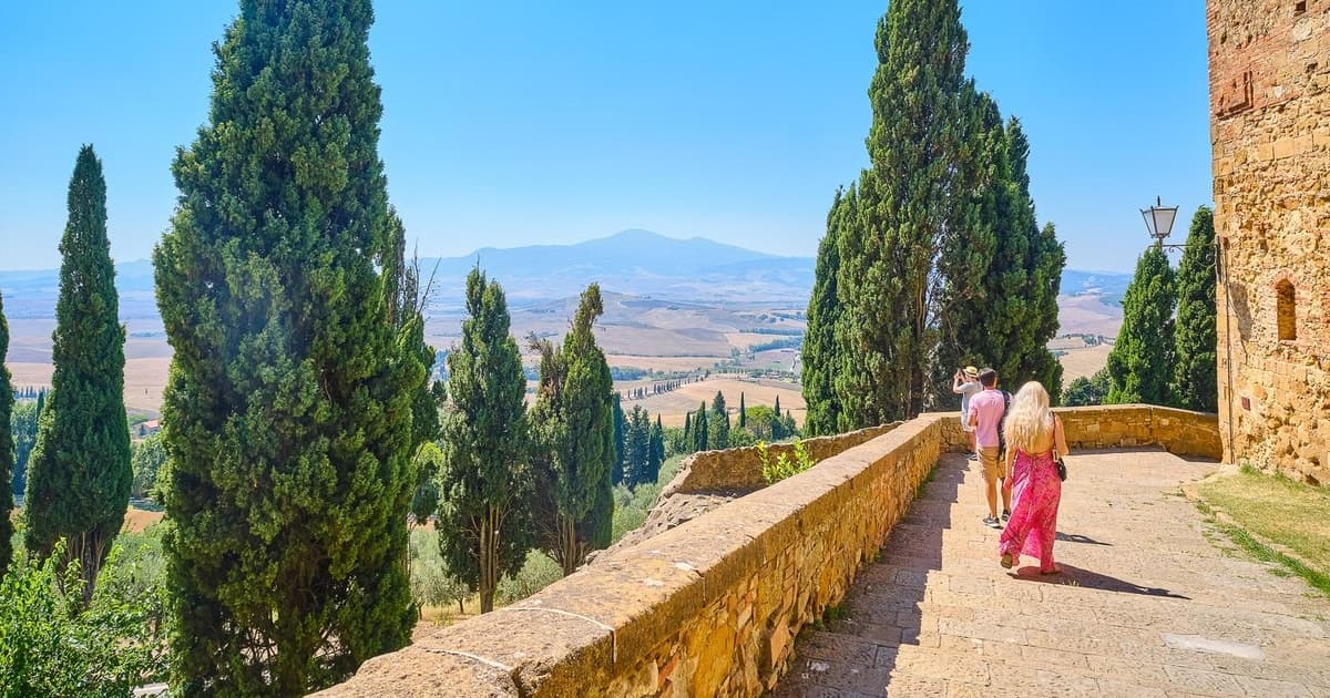 From Florence: Val D'Orcia Tour with Wine Tasting