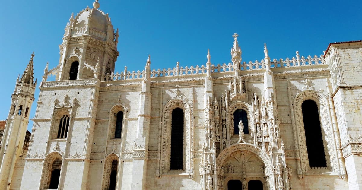 Lo esencial de Lisboa: tour de 5 horas en tuk tuk con recogida gratuita