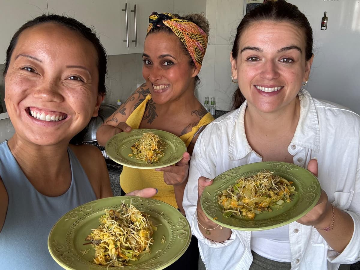 Porto: Vegan Portuguese Cooking Class with Meal & Drinks