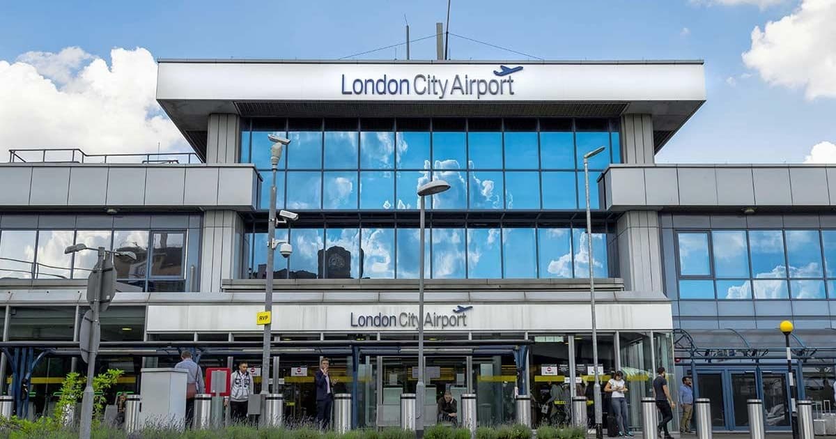 London City Airport Transfers Pickup From-To WC2