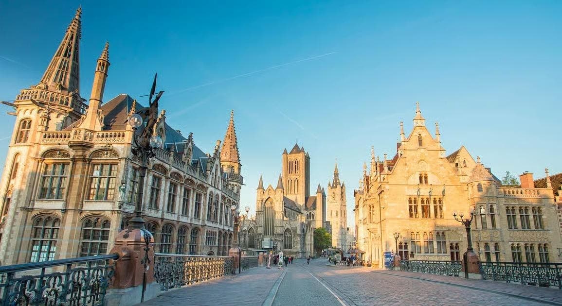 Desde Bruselas: excursión de 1 día a Gante, parada en el Atomium y opción de paseo en barco