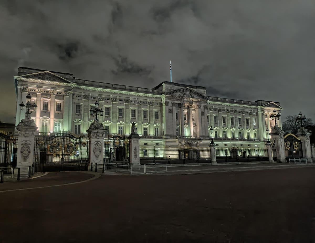 London : Royal Westminster By Night Walking Tour