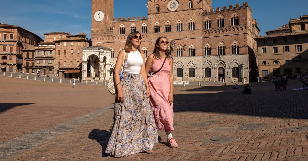 Florence: S. Gimignano, Siena, Chianti Wine Tasting & Lunch