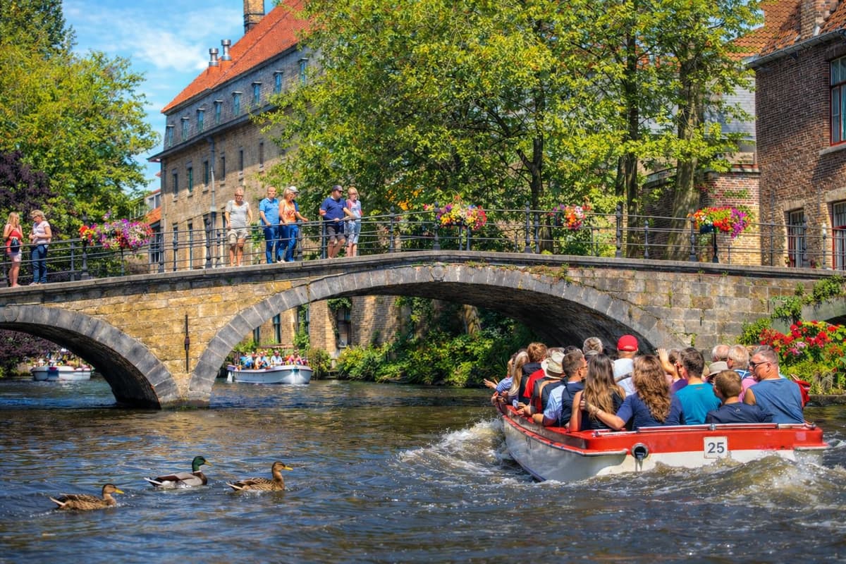 Desde Bruselas: tour de 1 día por Brujas y Gante, 2 ciudades de cuento de hadas