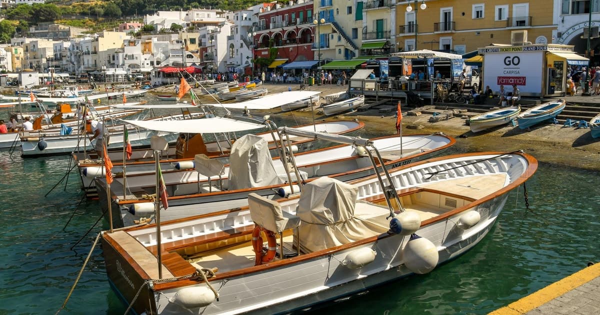 Desde Nápoles: Capri y Gruta Azul en barco y Anacapri