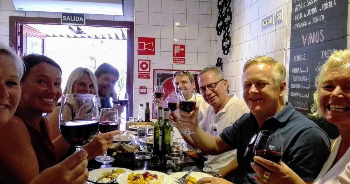 Madrid: Wine & Tapas Lunch tour
