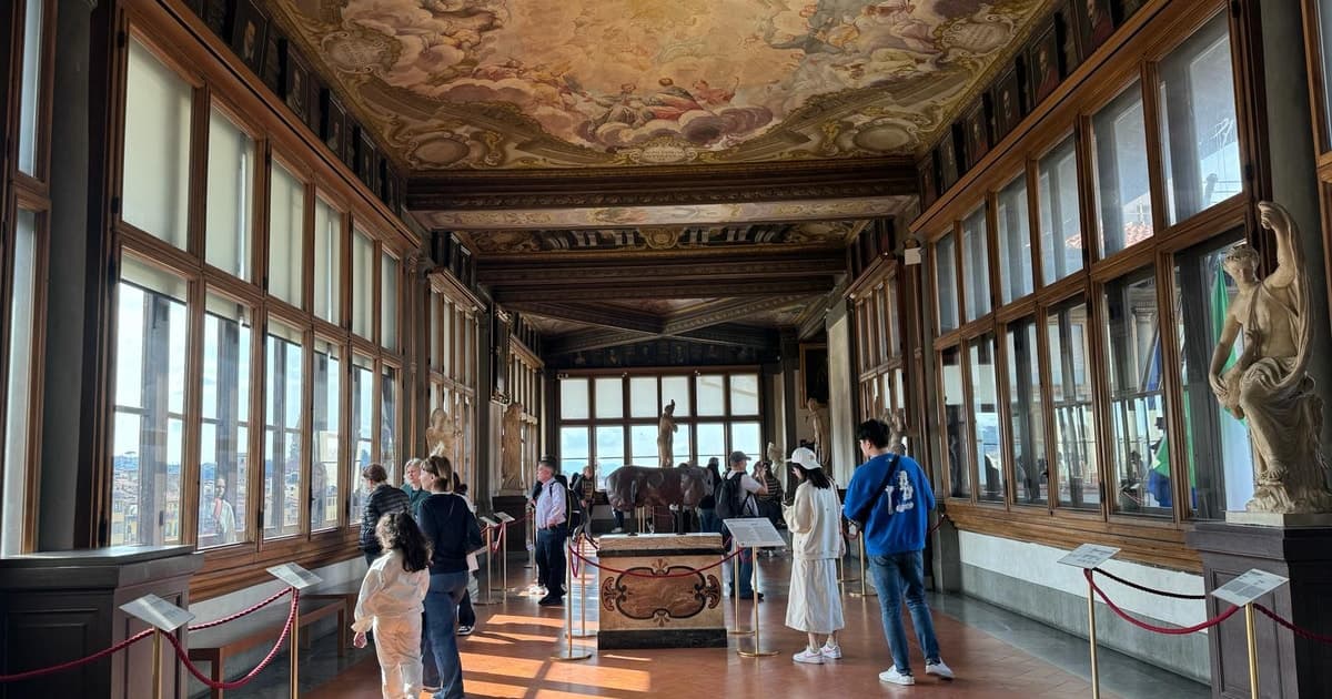Florence: Uffizi Gallery Priority Access & Small Group Tour