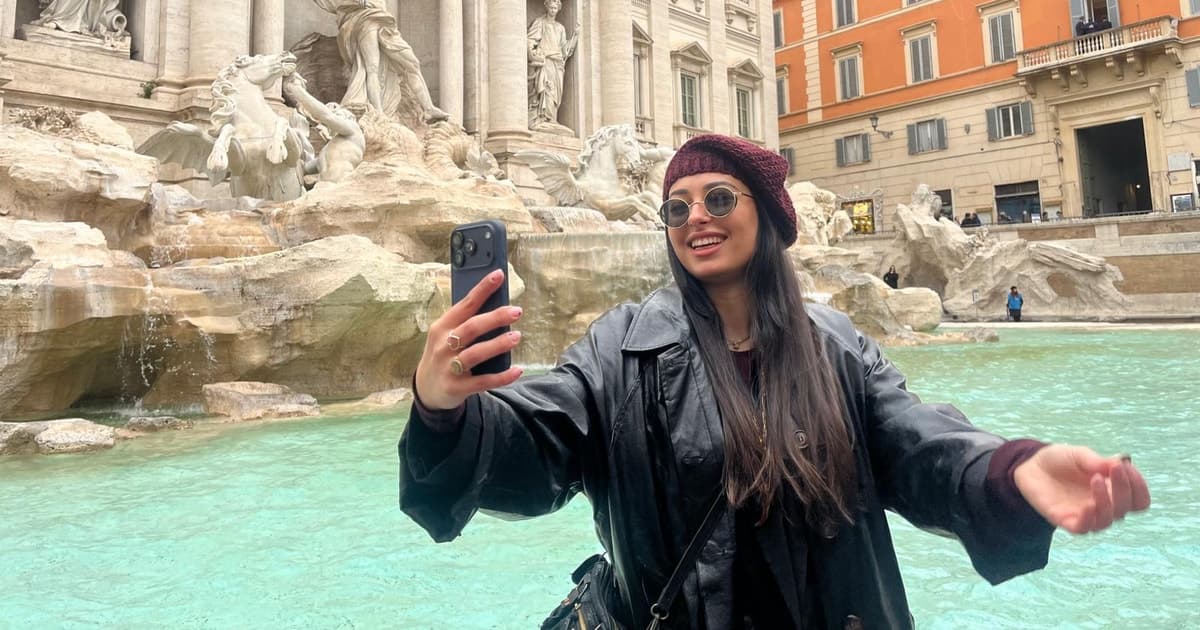 Trevi Fountain Access Ticket & City Walking Tour