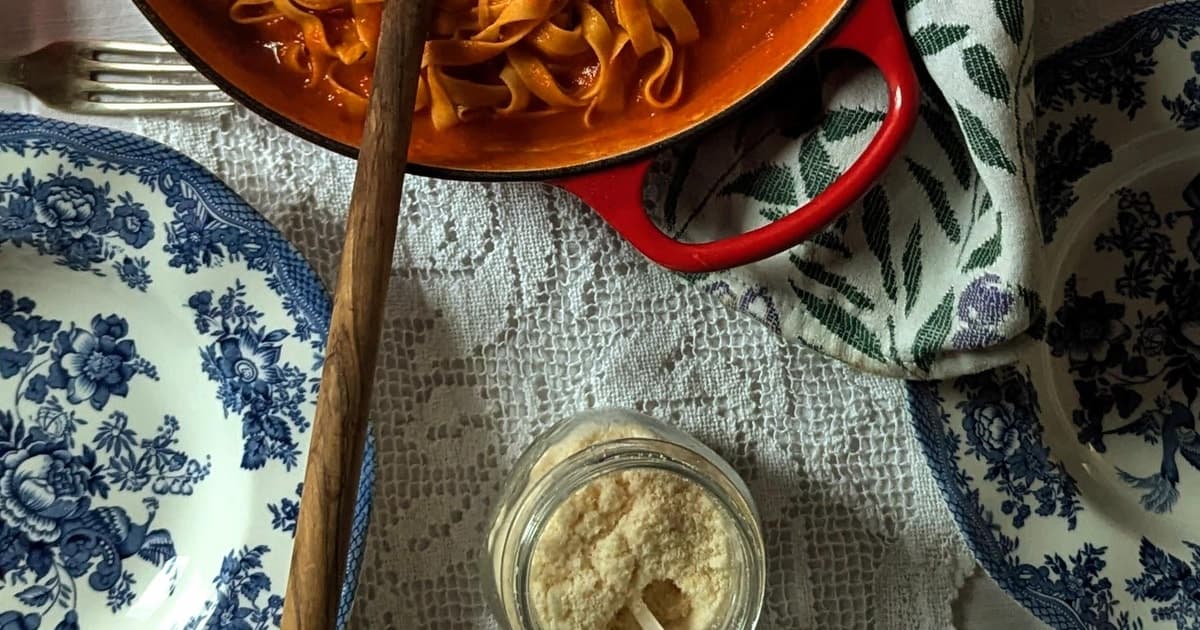 Florence:Dolce Vita by Day Market Tour & Pasta Making Class