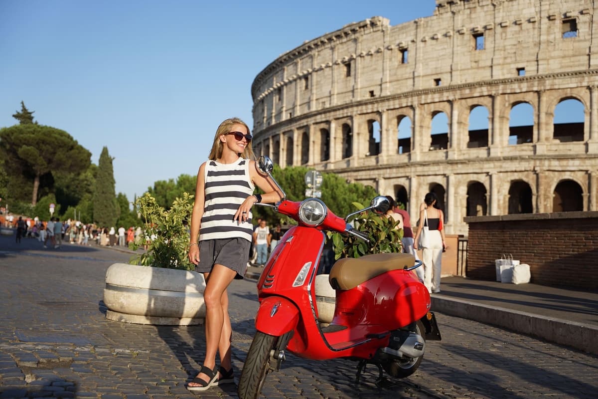 Rome: Guided City Vespa experience with Photos