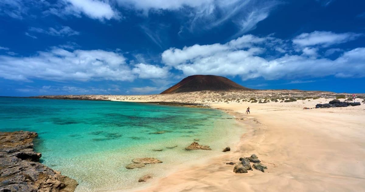 Lanzarote: La Graciosa Excursión Completa en Jeep con Tiempo de Playa