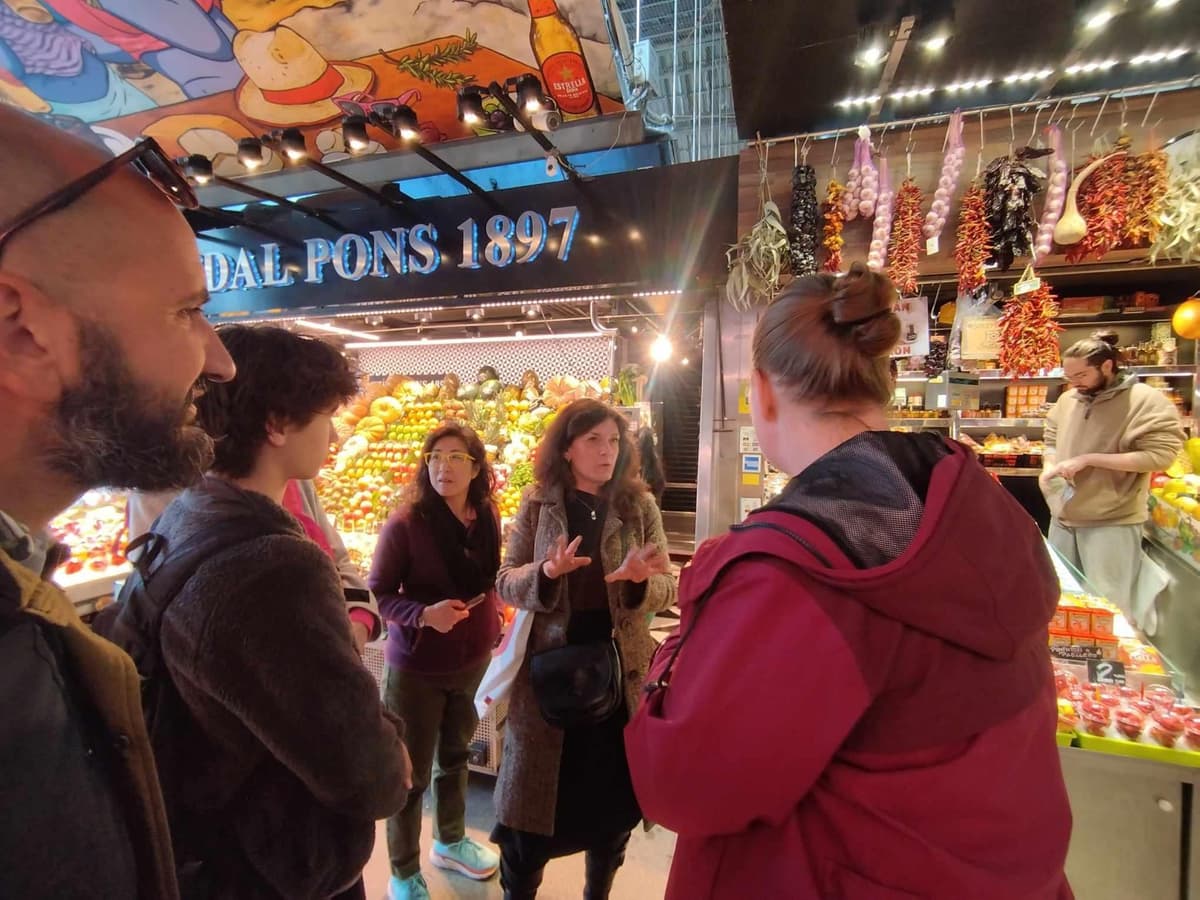 Barcelona: Boqueria Market & Barrio Gotico Street Food Tour