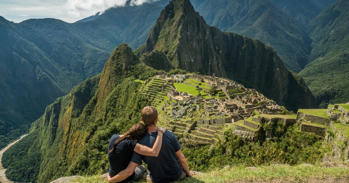 Desde Cuzco: Machu Picchu con billetes de tren, autobús y guía privado
