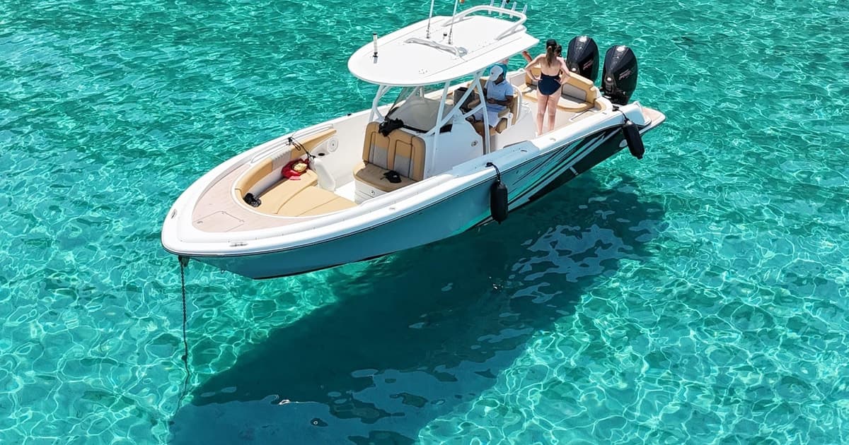 Barco privado PREMIUM al faro de Alcanada con capitán y gasolina