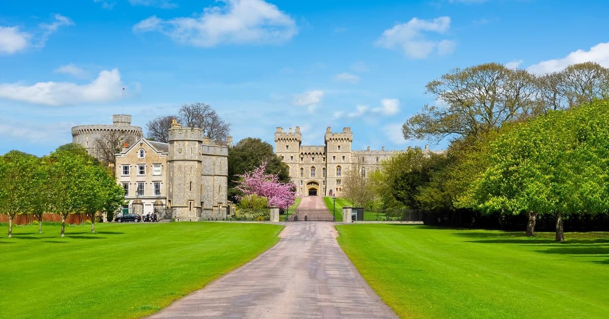 Exclusive Windsor Castle Entry, Audio Guide & Transportation
